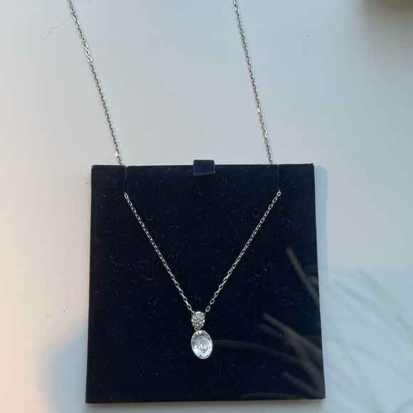 Swarovski necklace. Adjustable. Excellent condition - Picture 4 of 4